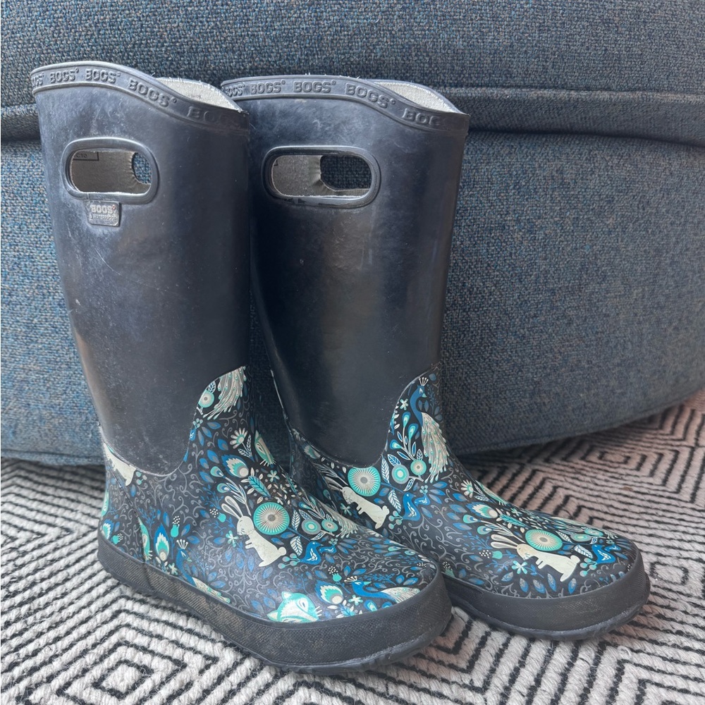 Youth BOGS boots